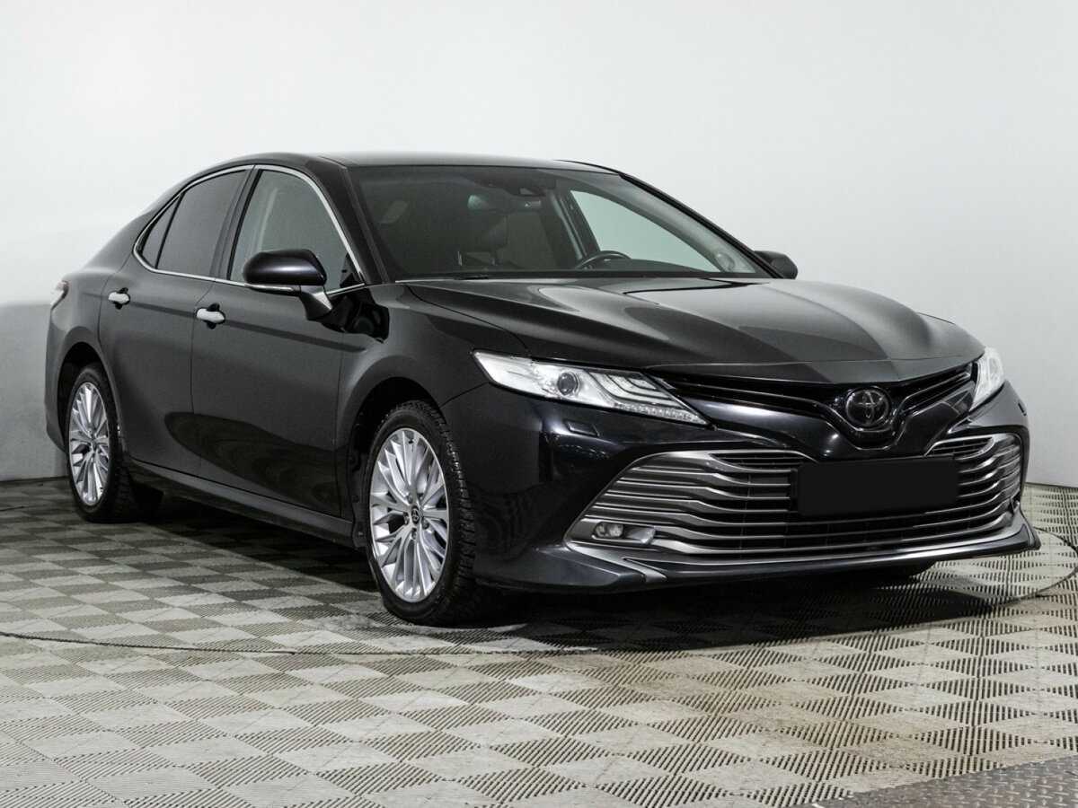 Toyota Camry с пробегом — 2020 год. Фото: #2