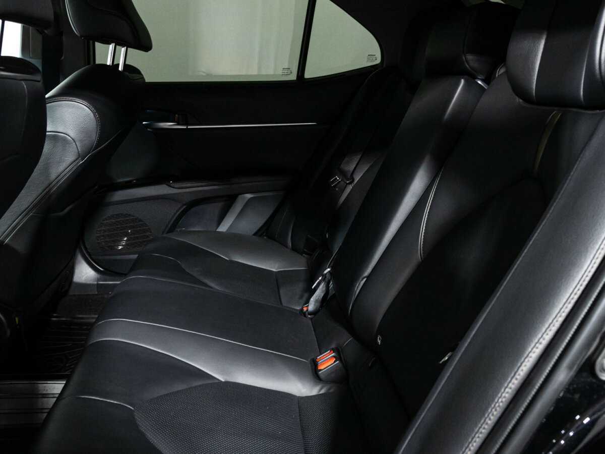 Toyota Camry с пробегом — 2020 год. Фото: #9