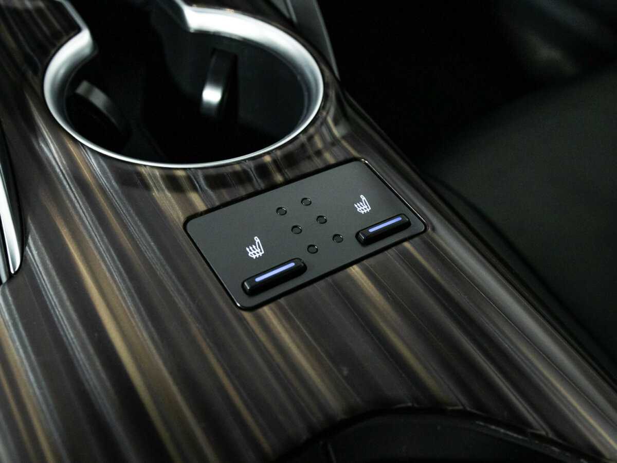 Toyota Camry с пробегом — 2020 год. Фото: #18