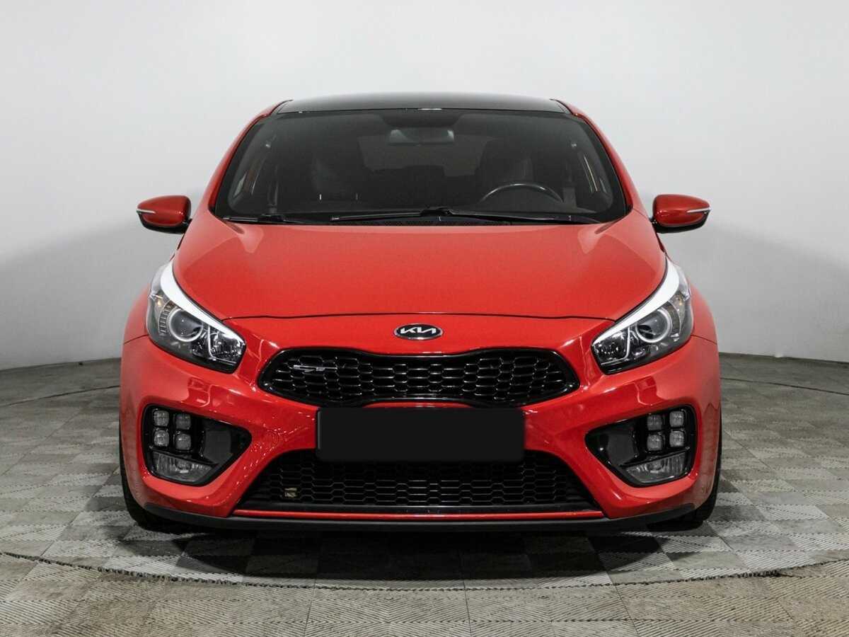 Kia Ceed GT с пробегом — 2017 год. Фото: #1