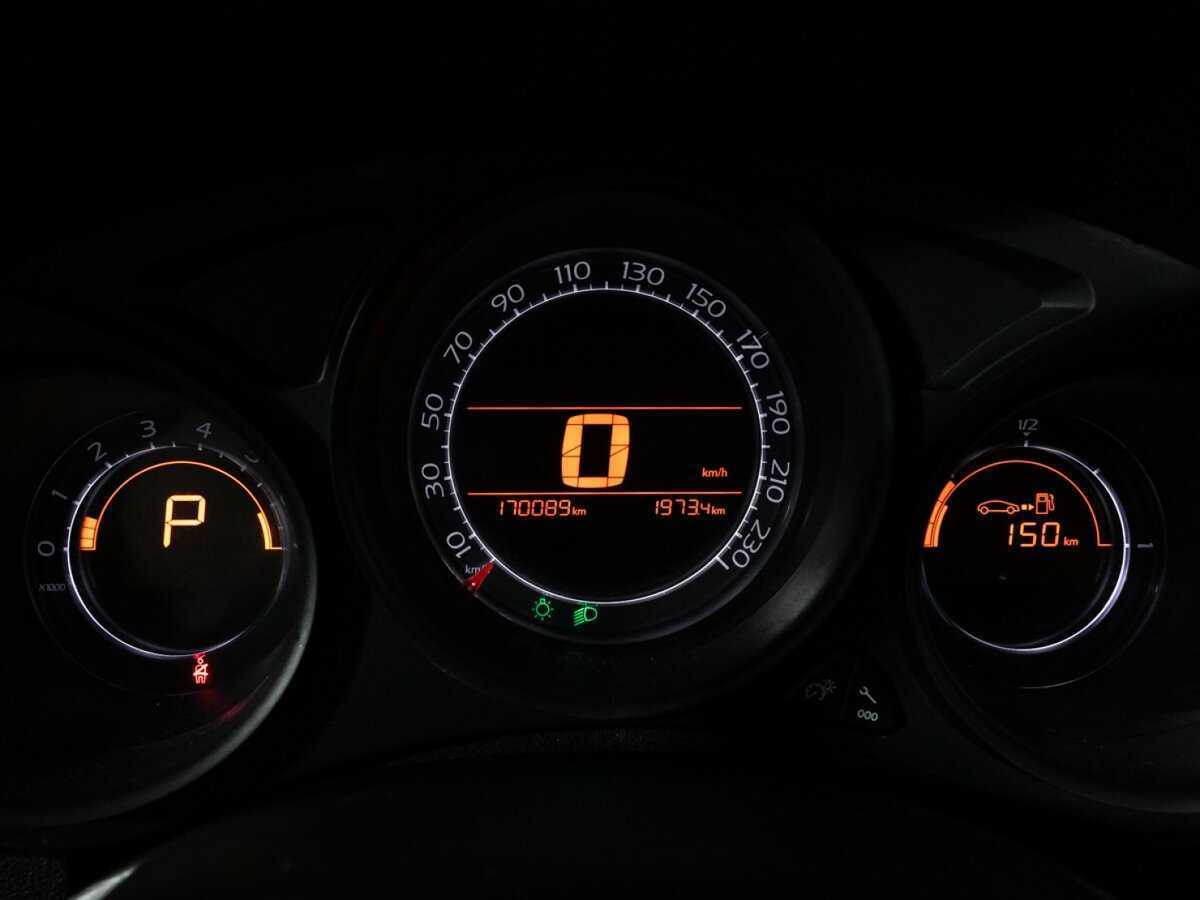 Citroen C4 с пробегом — 2011 год. Фото: #11