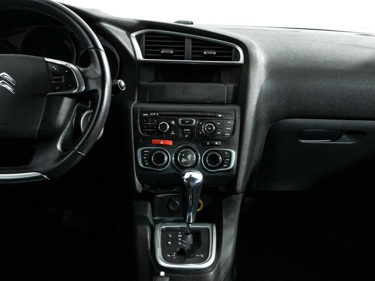 Citroen C4 с пробегом — 2011 год. Фото: #13