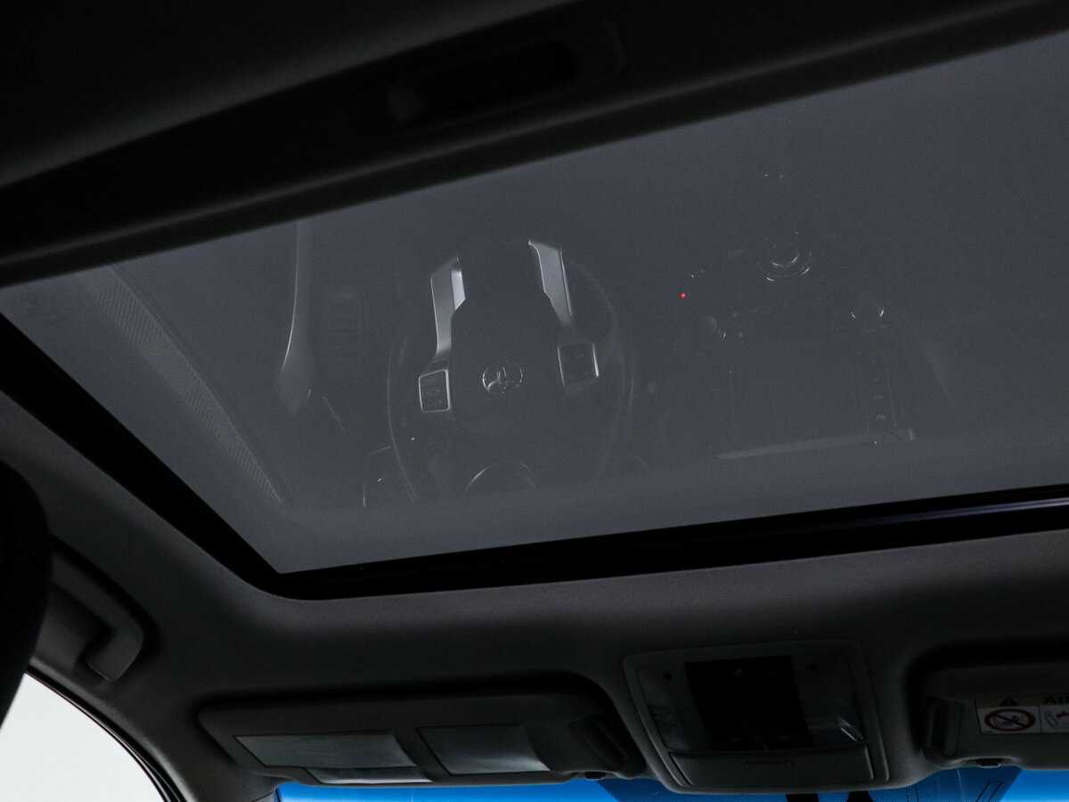 Toyota Land Cruiser Prado с пробегом — 2014 год. Фото: #15