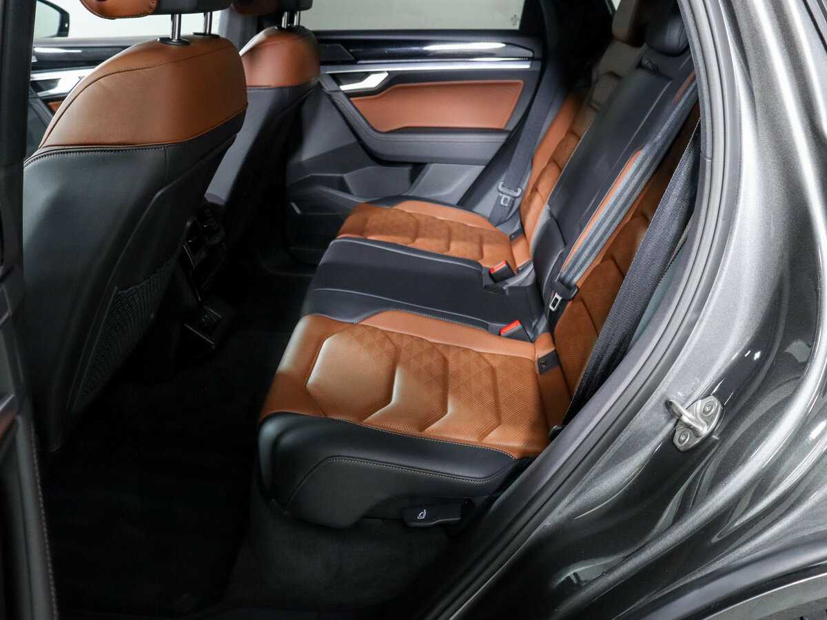 Volkswagen Touareg с пробегом — 2023 год. Фото: #9
