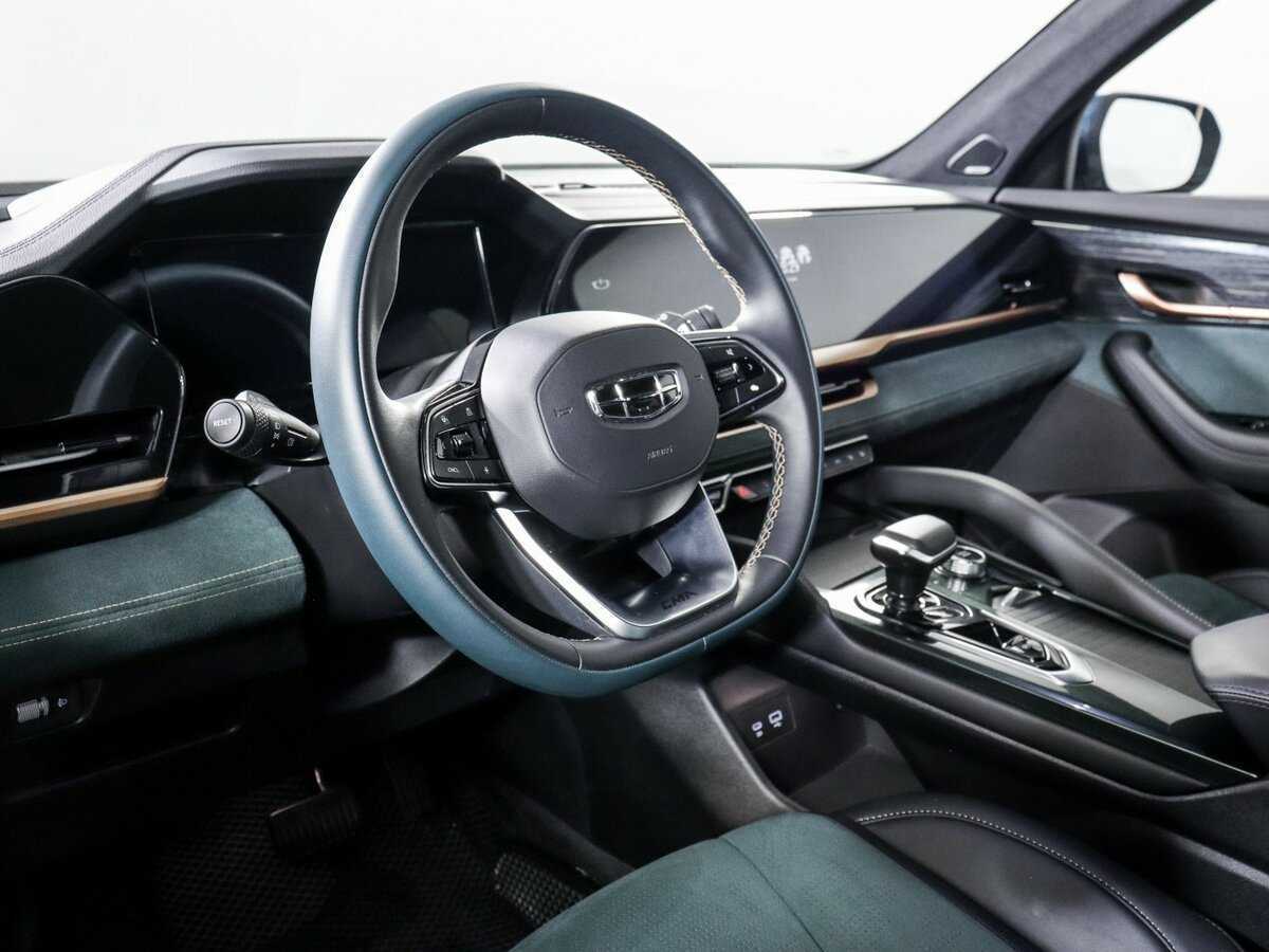 Geely Monjaro с пробегом — 2023 год. Фото: #13