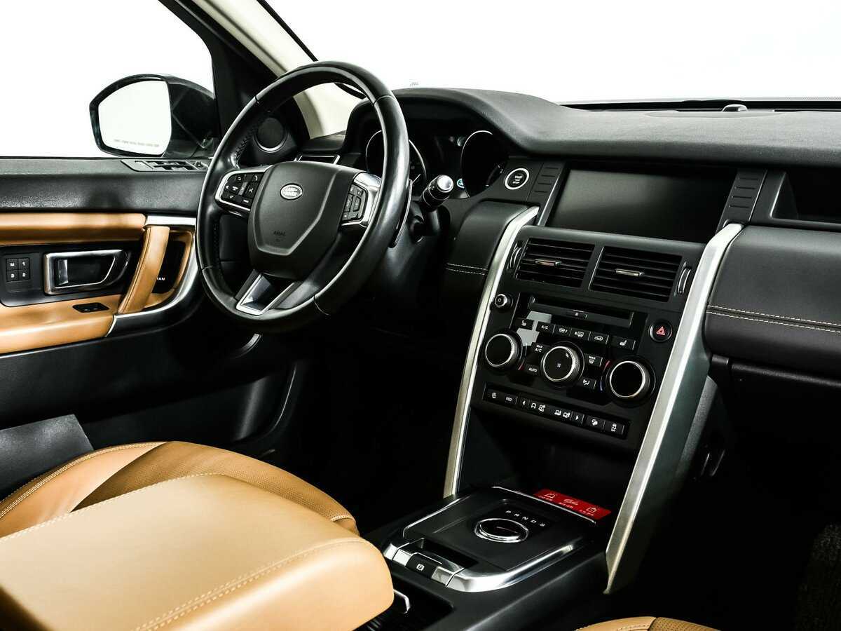 Land Rover Discovery Sport с пробегом — 2018 год. Фото: #8