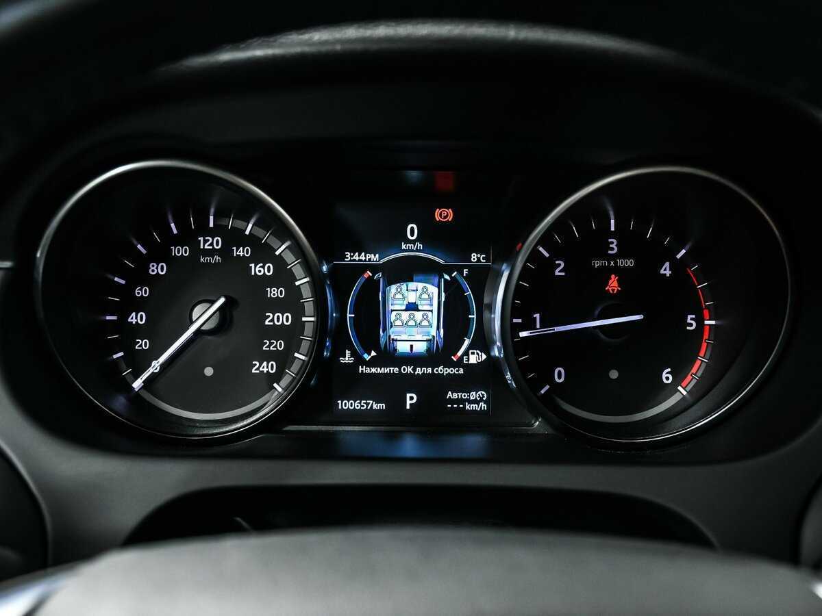 Land Rover Discovery Sport с пробегом — 2018 год. Фото: #9