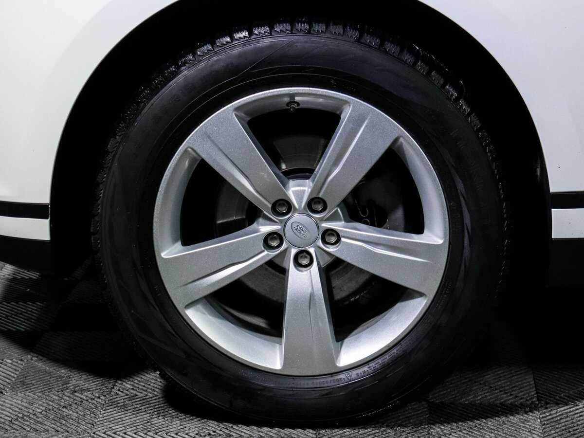 Land Rover Range Rover Velar с пробегом — 2017 год. Фото: #11