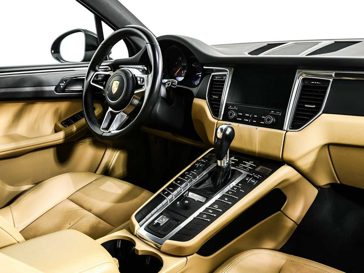Porsche Macan с пробегом — 2016 год. Фото: #8