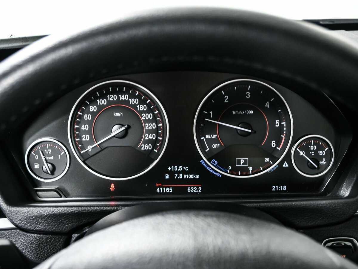 BMW 3 серии с пробегом — 2016 год. Фото: #9