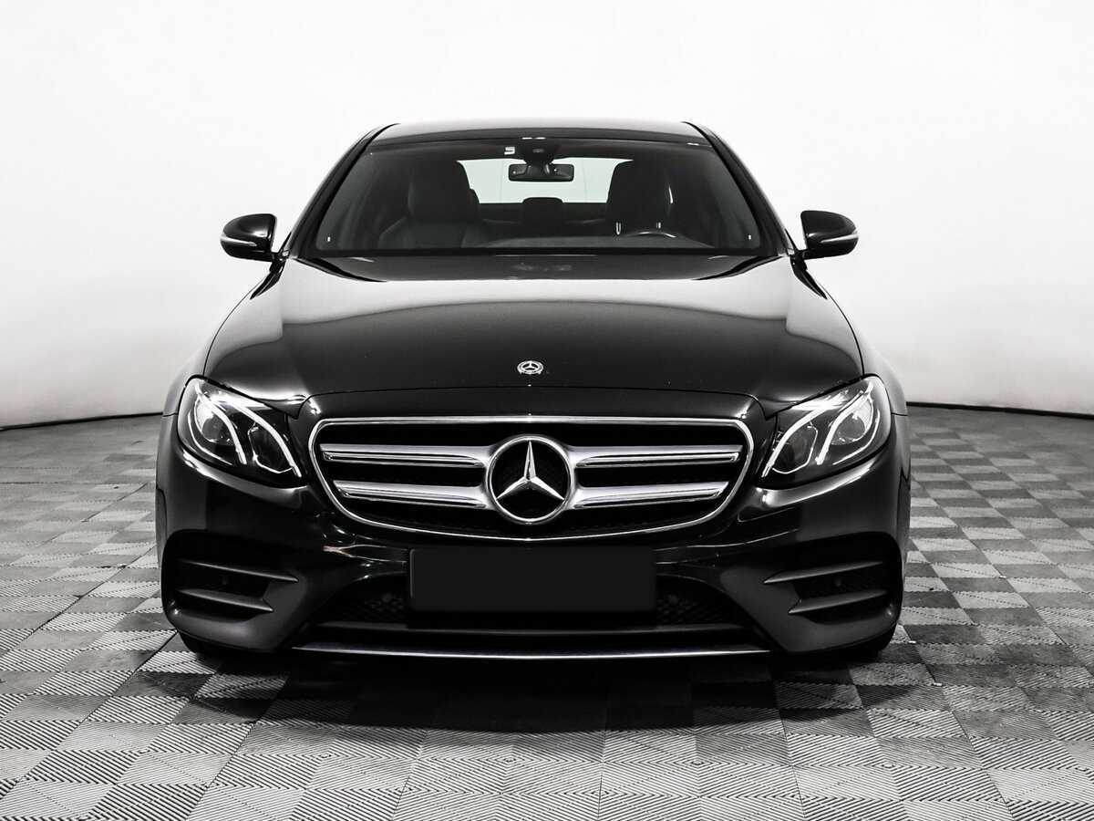 Mercedes-Benz E-Класс с пробегом — 2020 год. Фото: #1