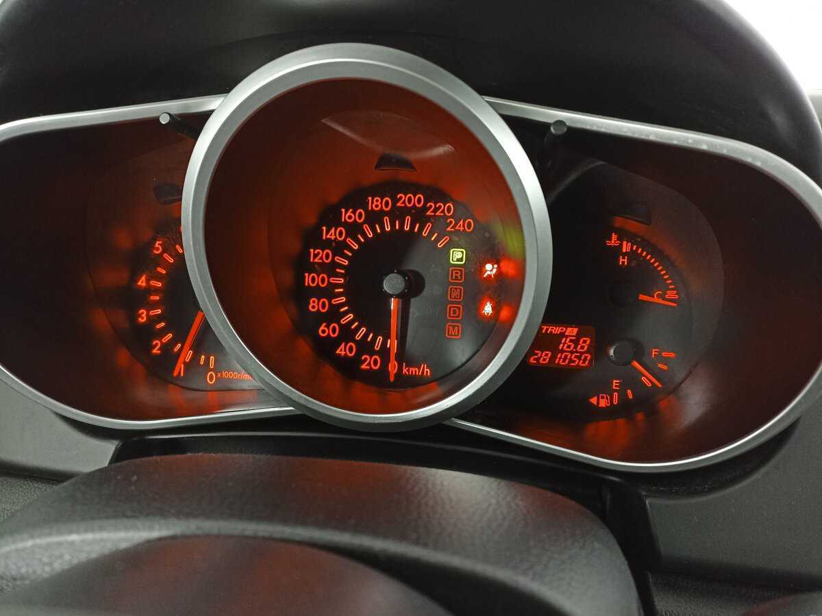 Mazda CX-7 с пробегом — 2008 год. Фото: #9