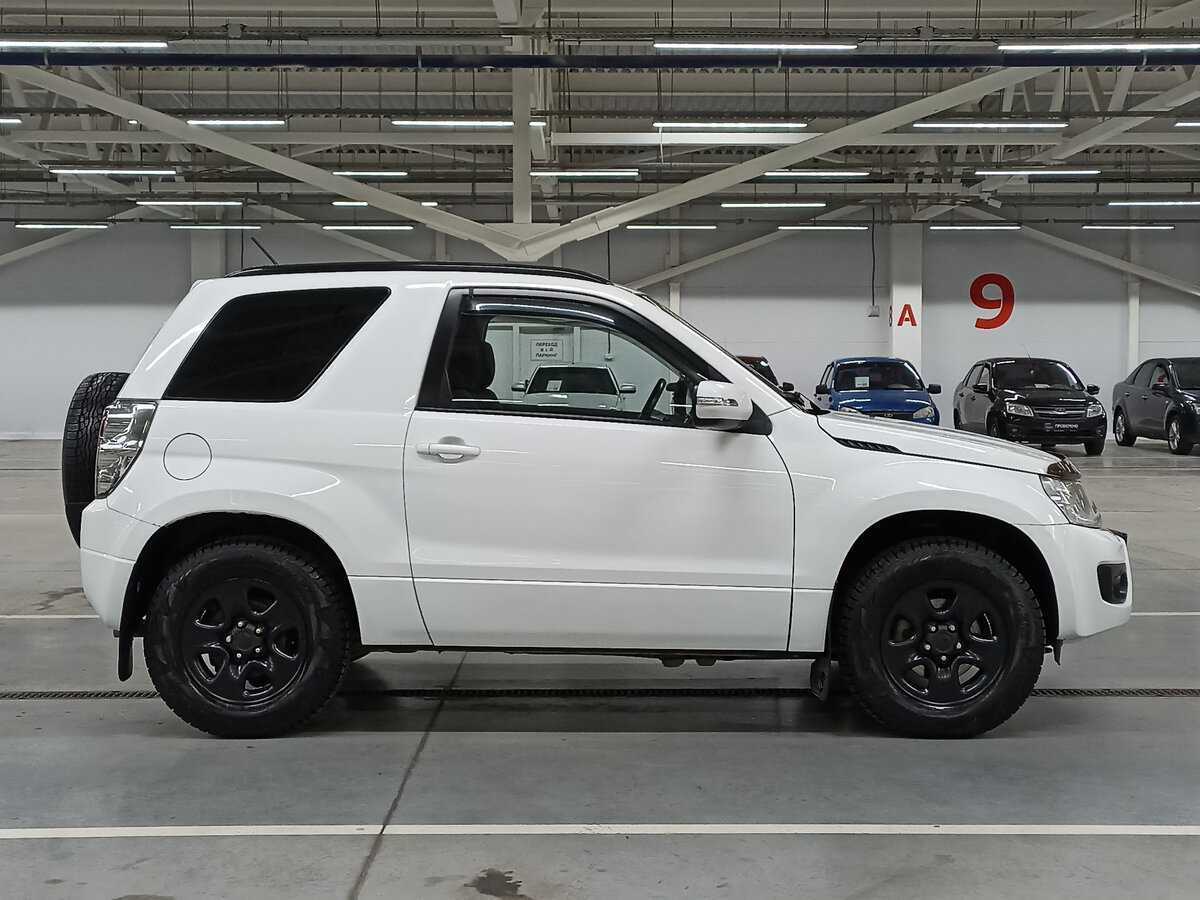 Suzuki Grand Vitara с пробегом — 2013 год. Фото: #3