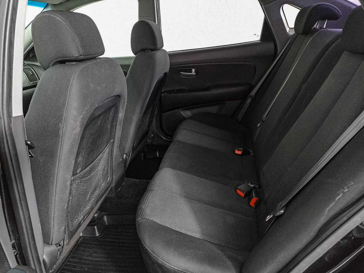 Hyundai Elantra с пробегом — 2008 год. Фото: #11