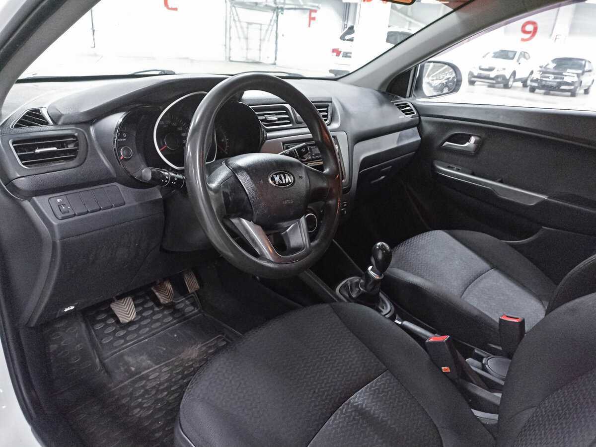 Kia Rio с пробегом — 2014 год. Фото: #15