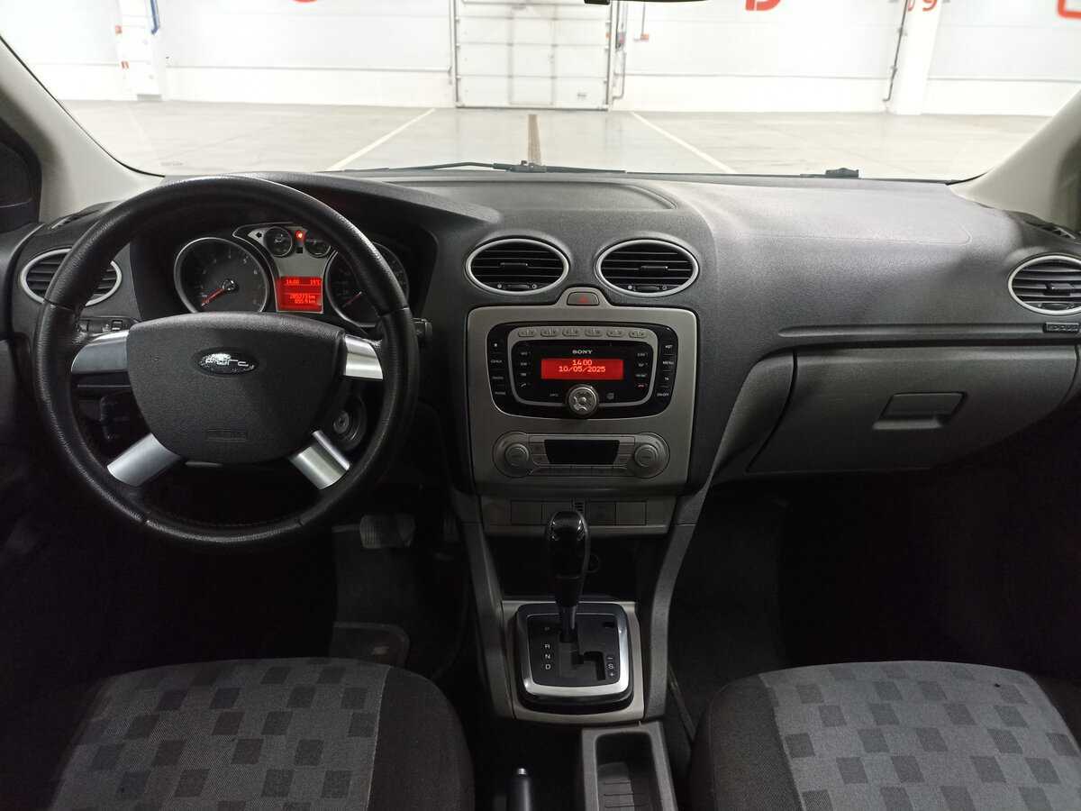 Ford Focus с пробегом — 2009 год. Фото: #13