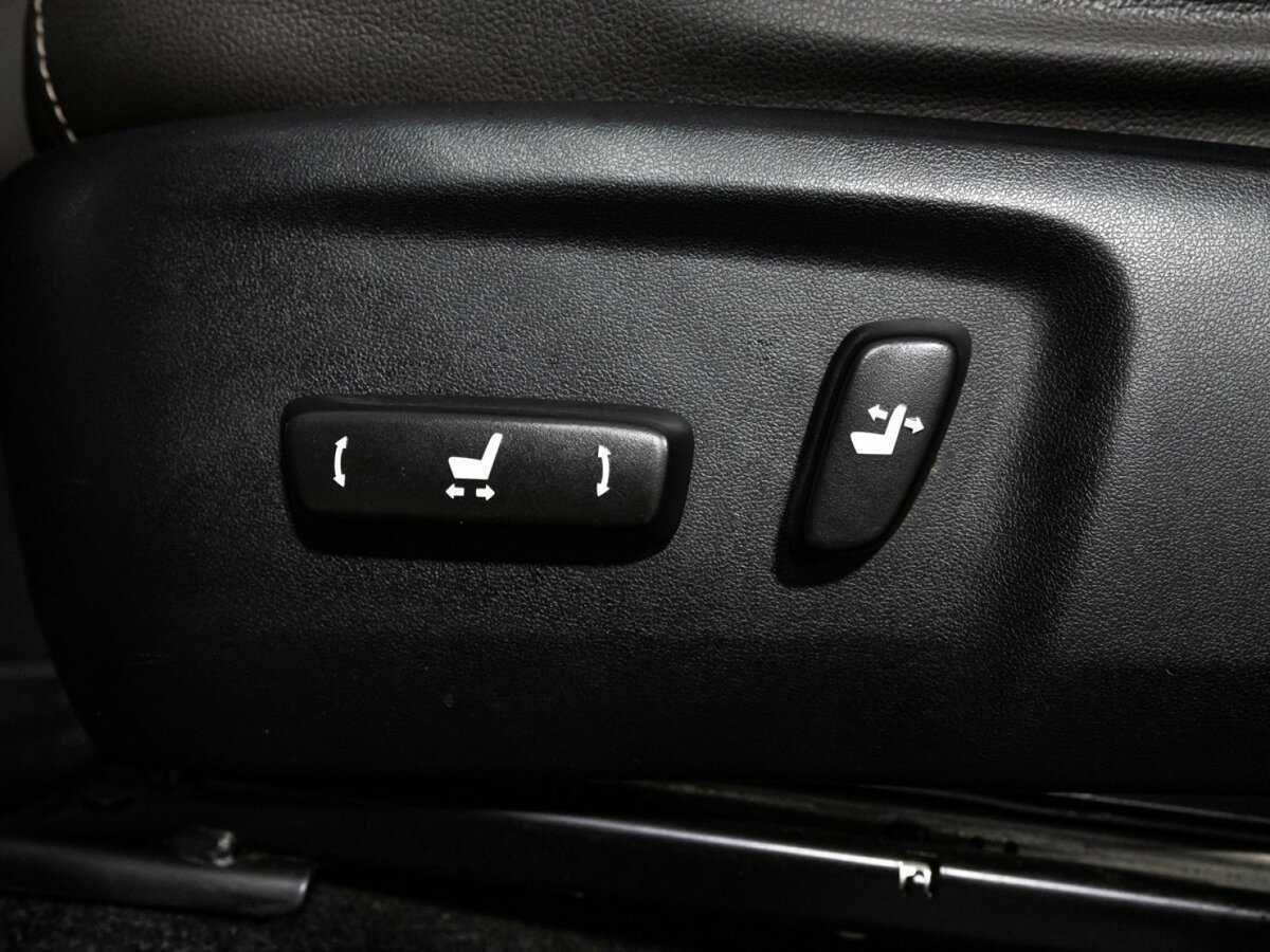 Toyota Fortuner с пробегом — 2017 год. Фото: #16