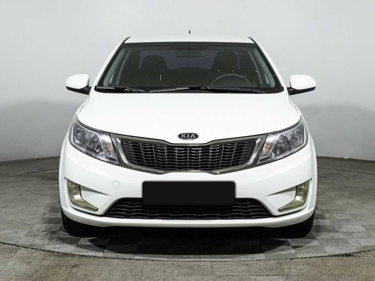Kia Rio с пробегом — 2012 год. Фото: #1