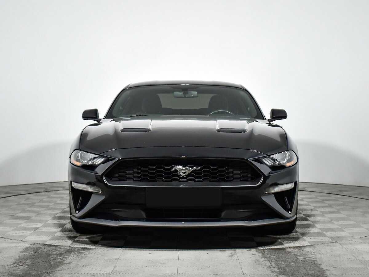 Ford Mustang с пробегом — 2019 год. Фото: #1