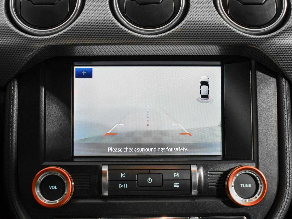 Ford Mustang с пробегом — 2019 год. Фото: #17