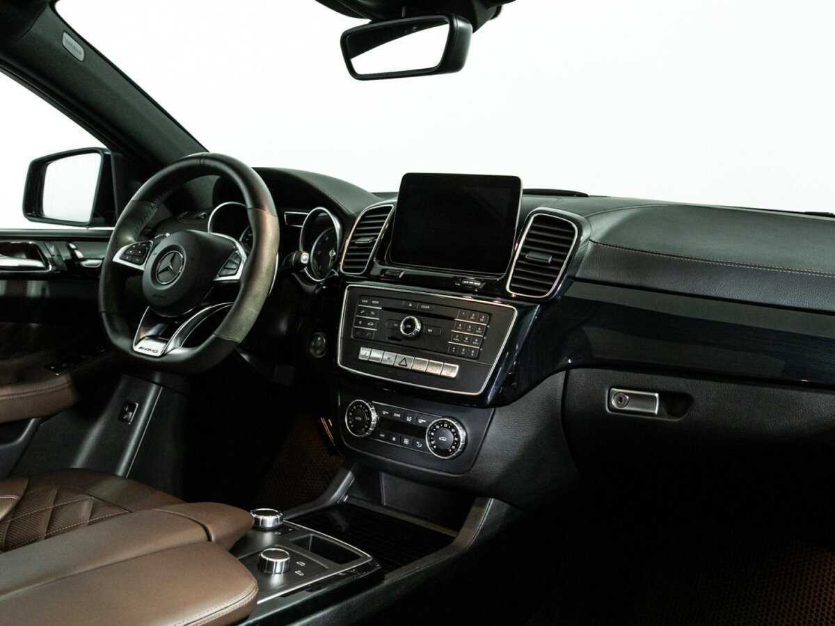 Mercedes-Benz GLE Coupe с пробегом — 2016 год. Фото: #8