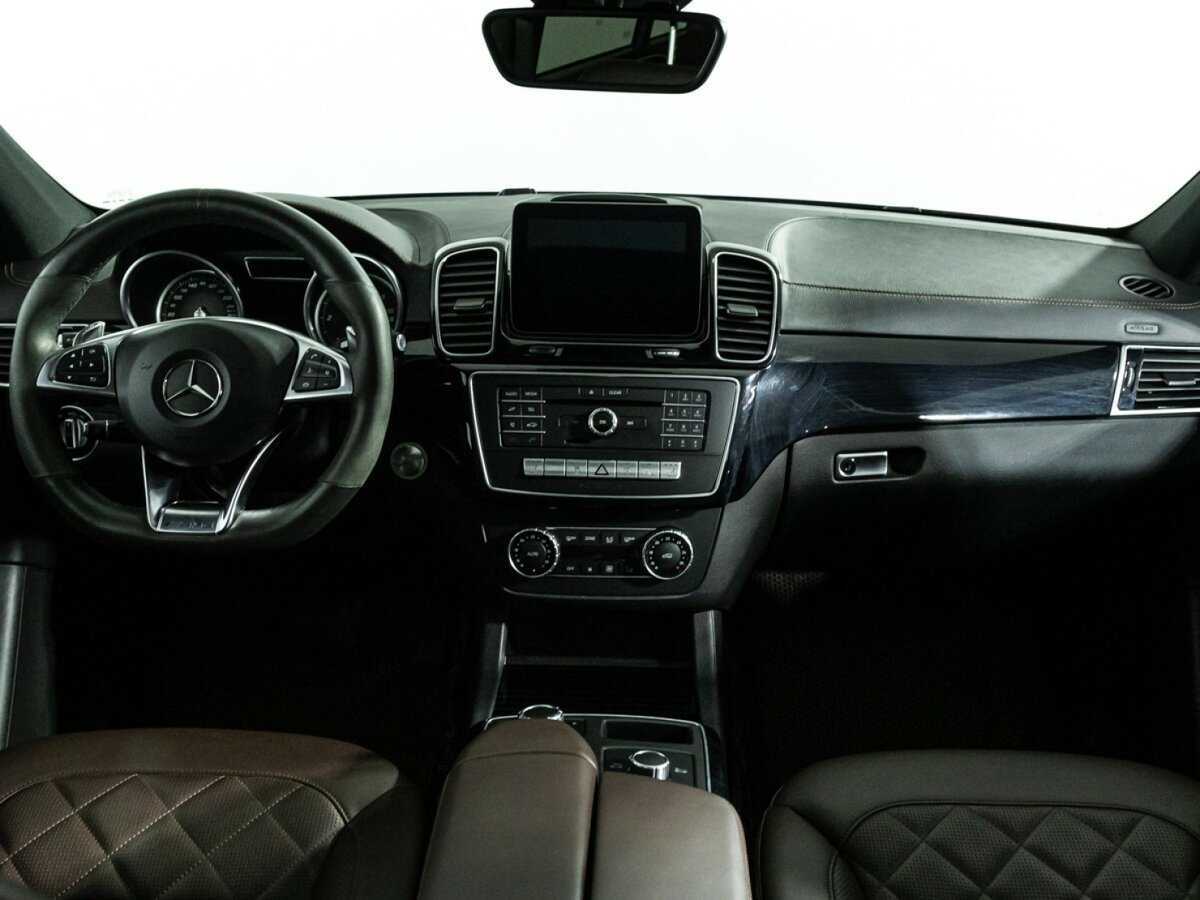 Mercedes-Benz GLE Coupe с пробегом — 2016 год. Фото: #12