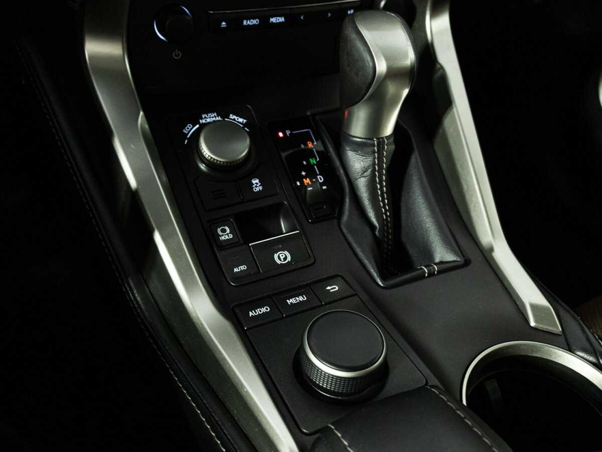 Lexus NX с пробегом — 2015 год. Фото: #20