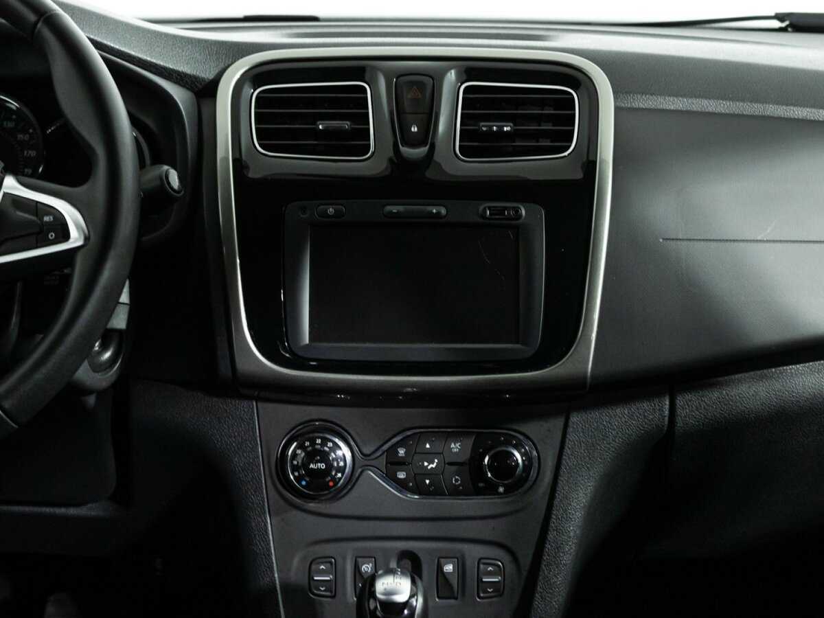 Renault Sandero с пробегом — 2021 год. Фото: #14