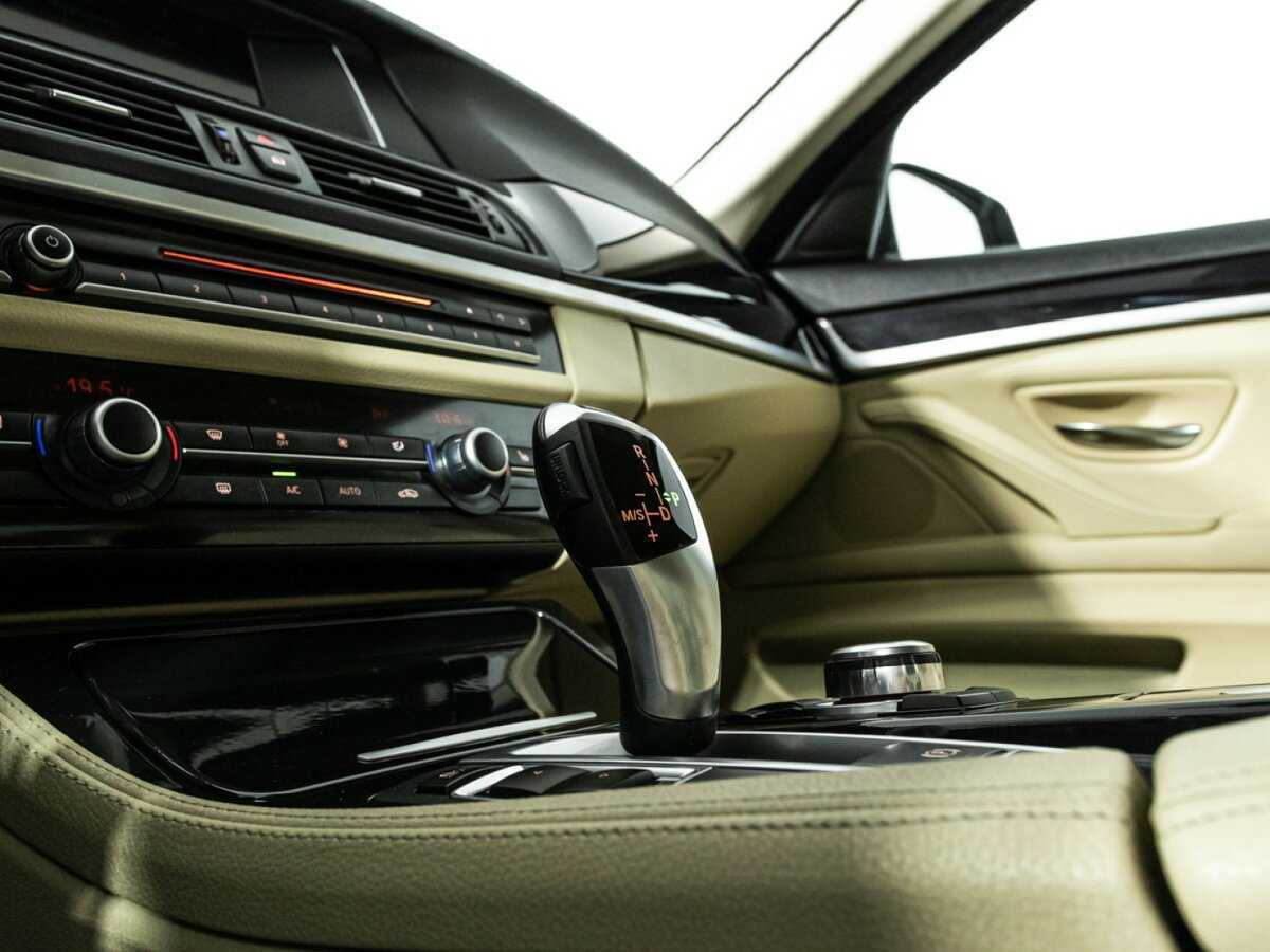 BMW 5 серии с пробегом — 2014 год. Фото: #18