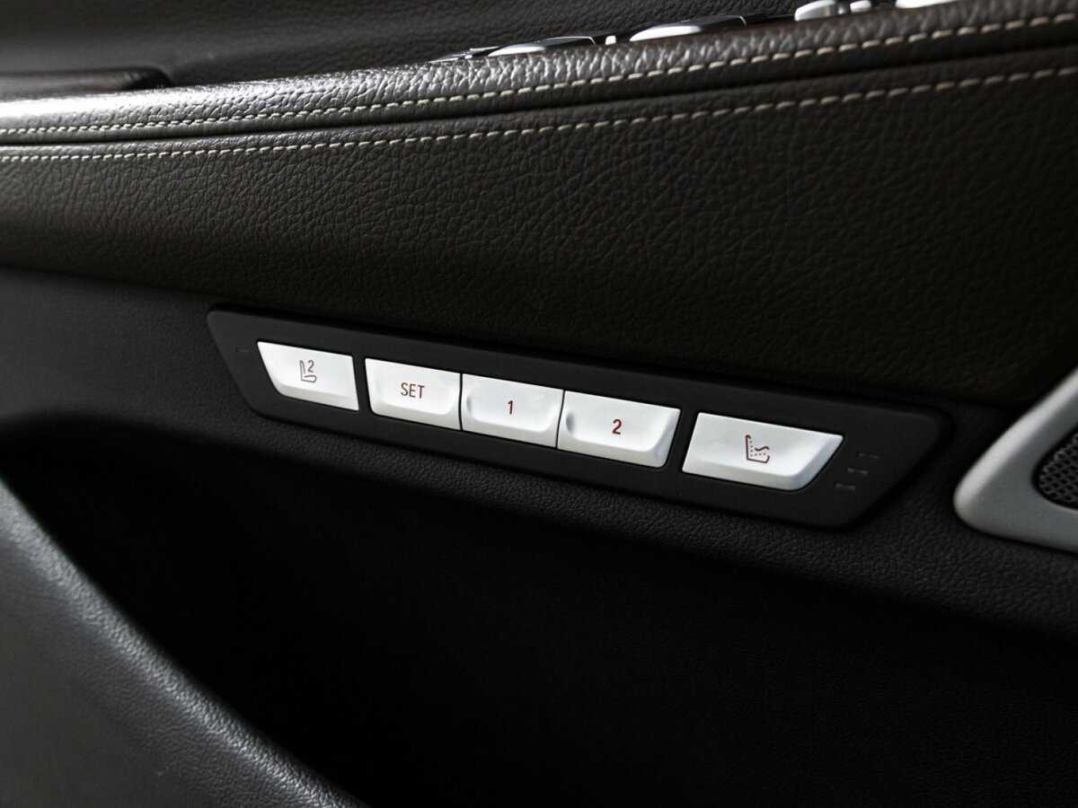 BMW 7 серии с пробегом — 2016 год. Фото: #17