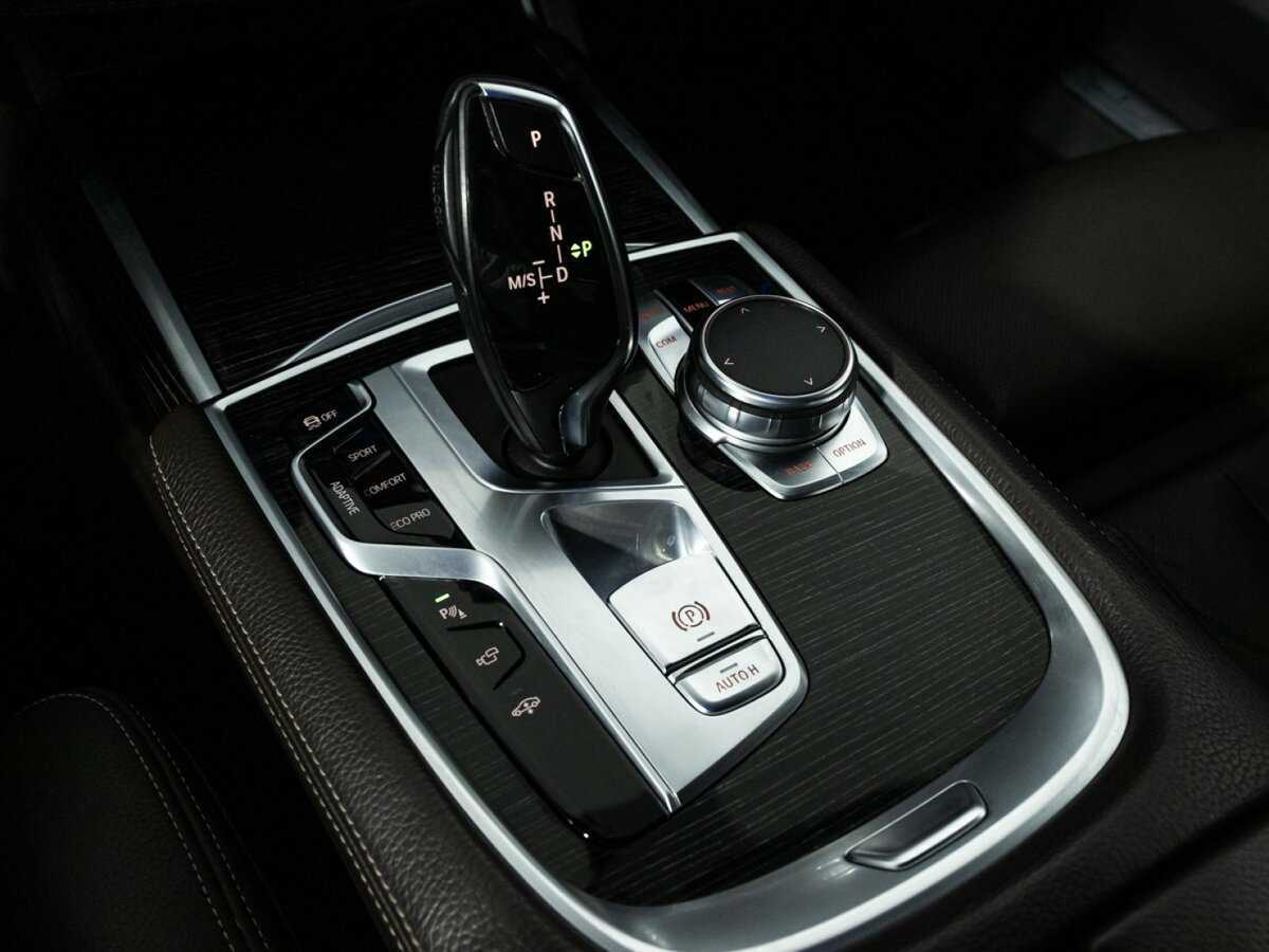 BMW 7 серии с пробегом — 2016 год. Фото: #22
