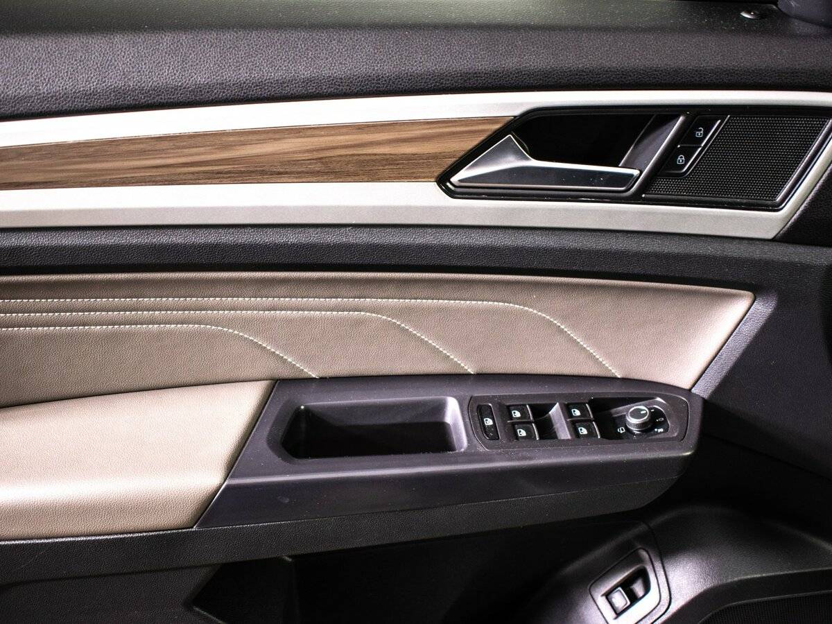 Volkswagen Teramont с пробегом — 2021 год. Фото: #9
