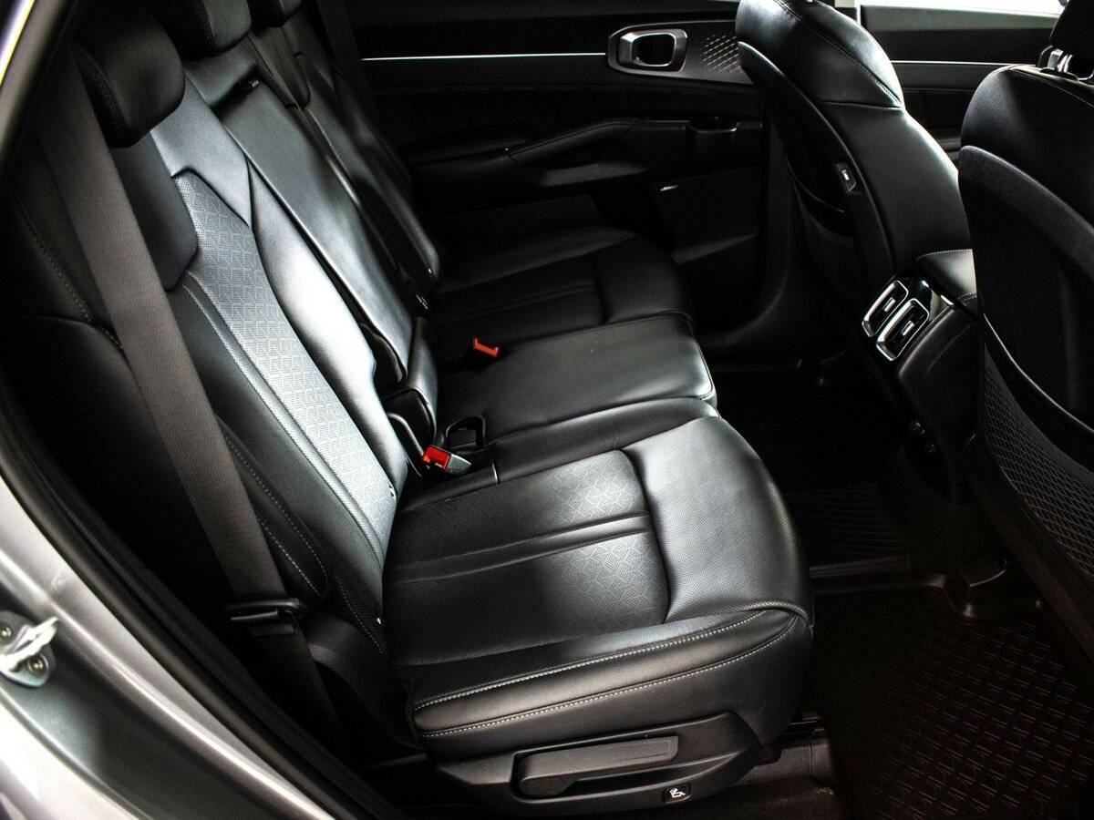 Kia Sorento с пробегом — 2021 год. Фото: #5