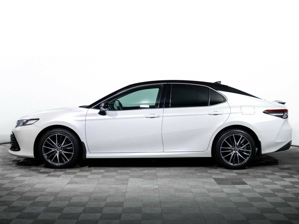 Toyota Camry с пробегом — 2021 год. Фото: #4