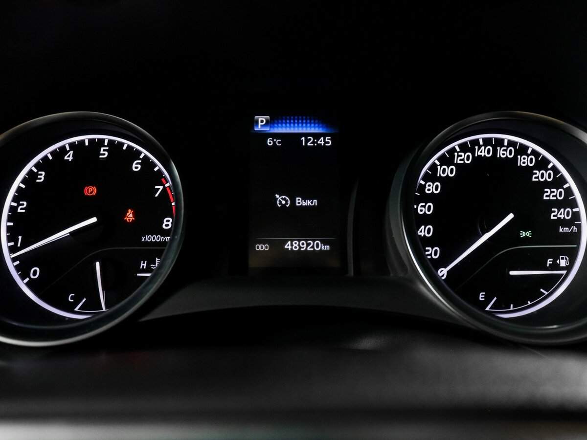 Toyota Camry с пробегом — 2021 год. Фото: #7