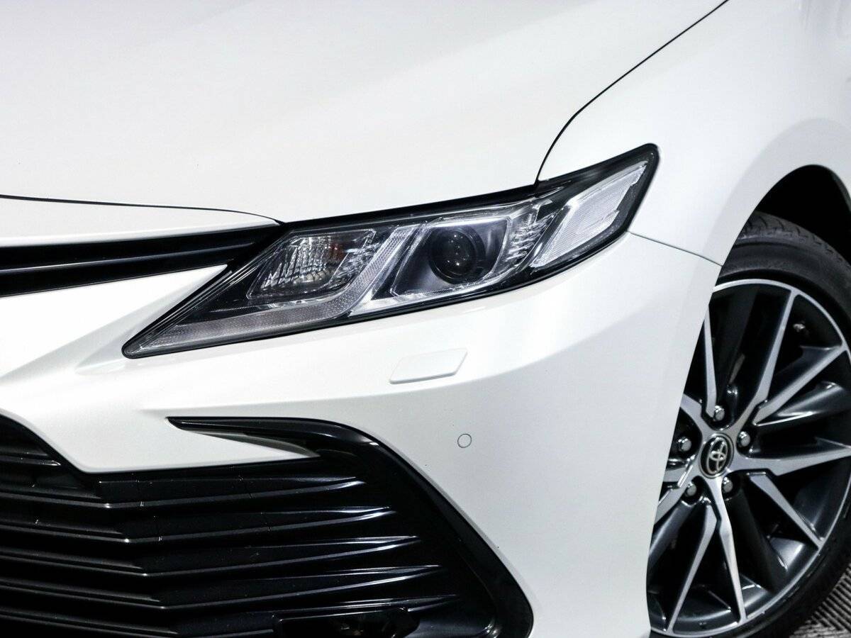 Toyota Camry с пробегом — 2021 год. Фото: #12