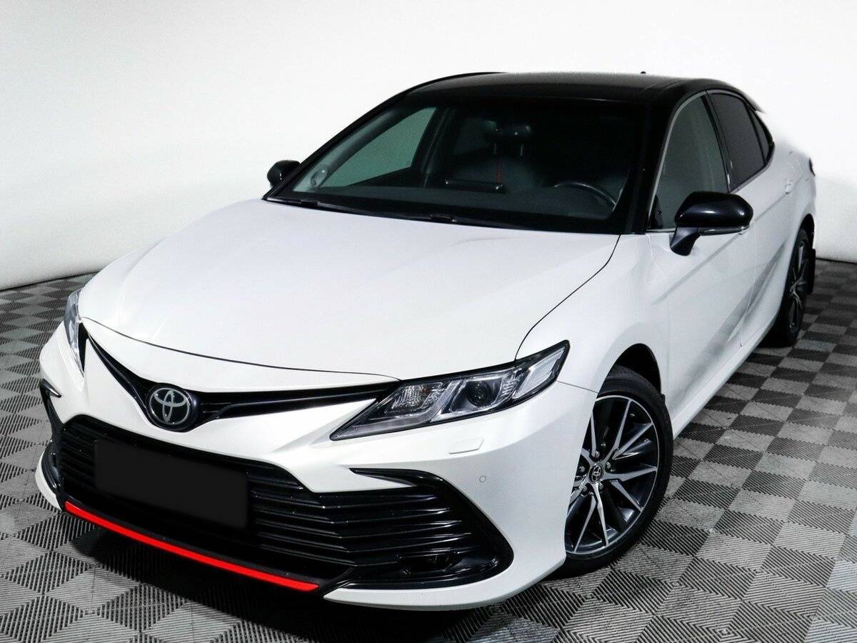 Toyota Camry с пробегом — 2021 год. Фото: #13