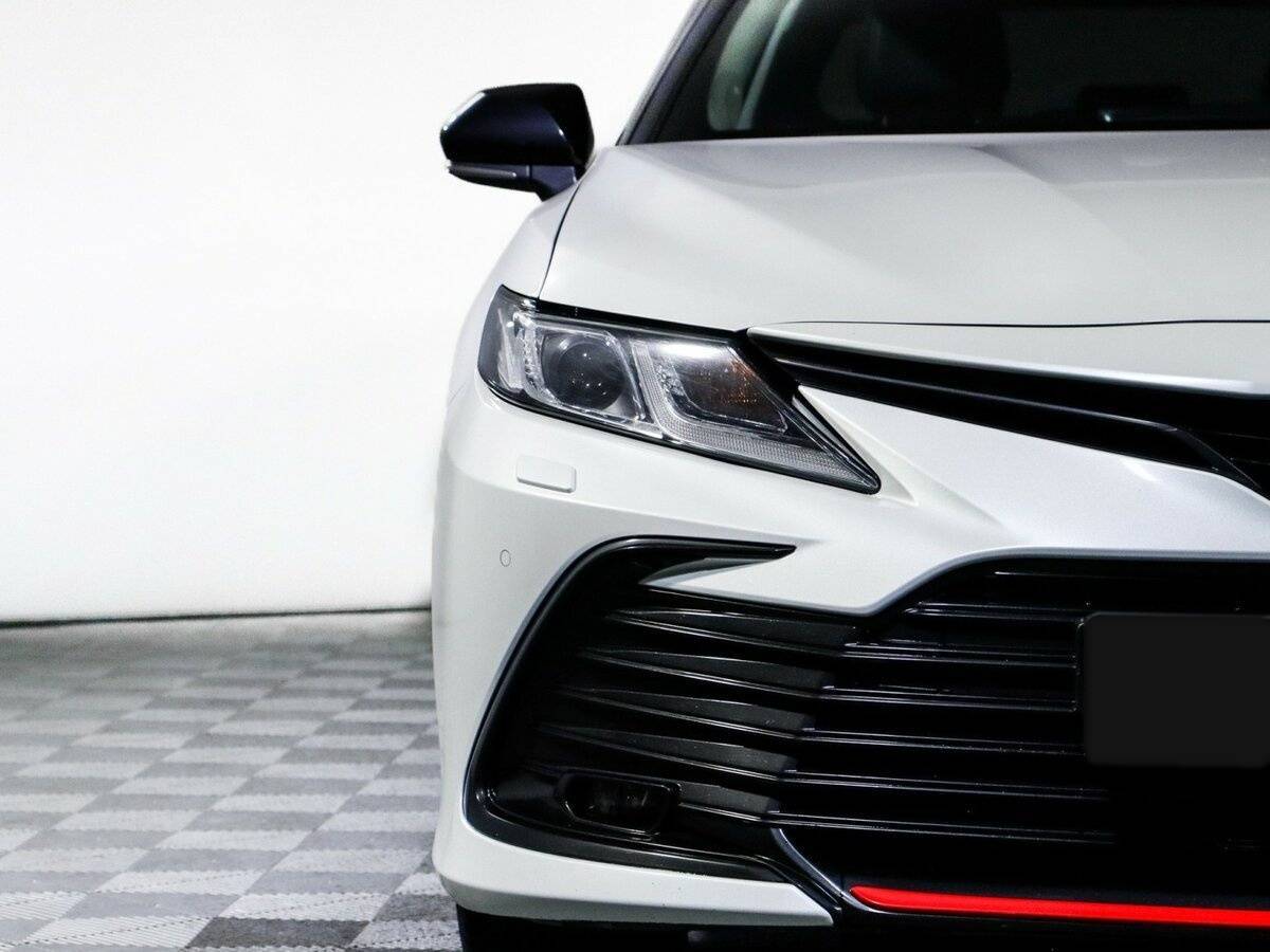 Toyota Camry с пробегом — 2021 год. Фото: #14