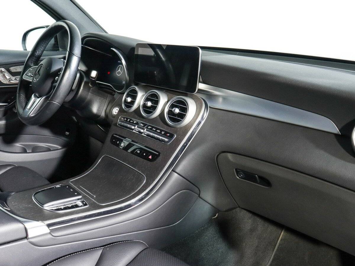 Mercedes-Benz GLC Coupe с пробегом — 2021 год. Фото: #4