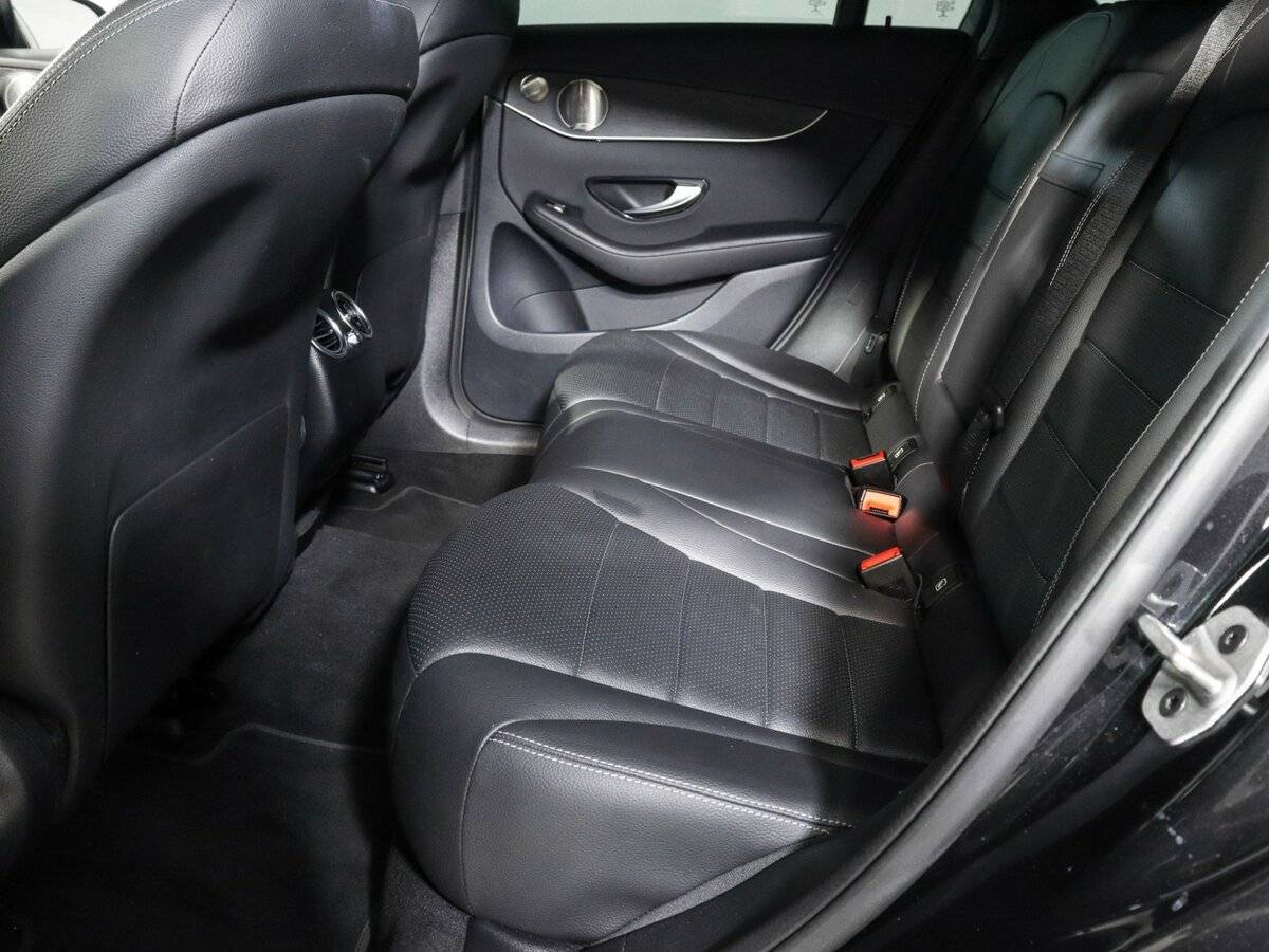 Mercedes-Benz GLC Coupe с пробегом — 2021 год. Фото: #5