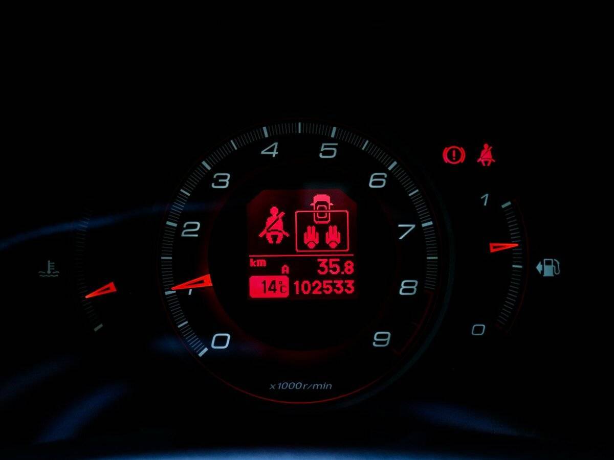 Honda Civic Type R с пробегом — 2007 год. Фото: #10