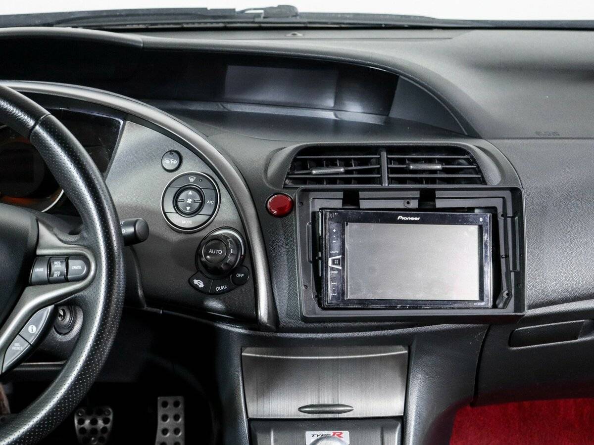 Honda Civic Type R с пробегом — 2007 год. Фото: #12