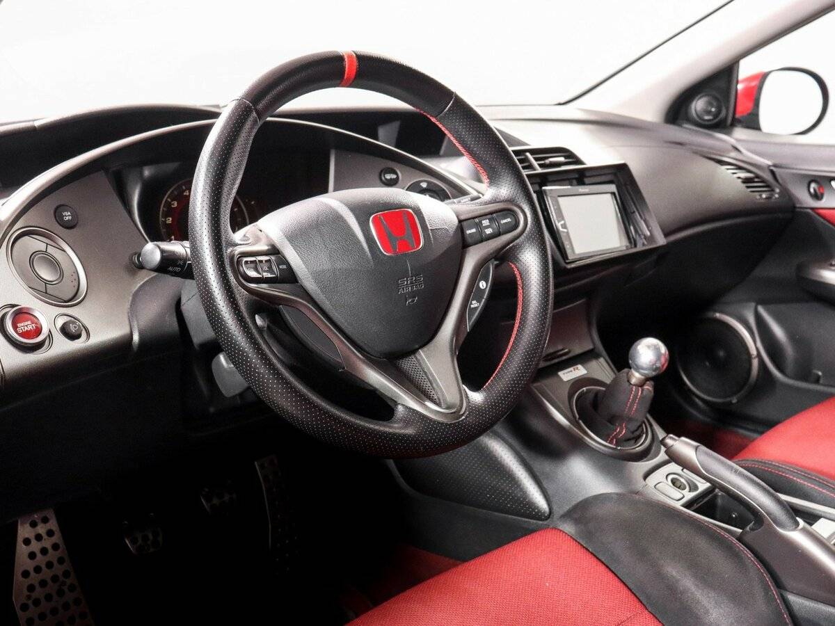 Honda Civic Type R с пробегом — 2007 год. Фото: #13