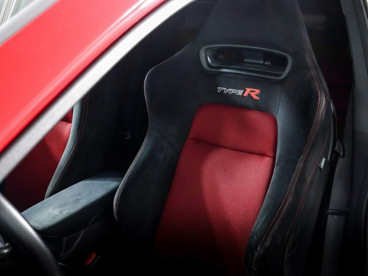 Honda Civic Type R с пробегом — 2007 год. Фото: #16