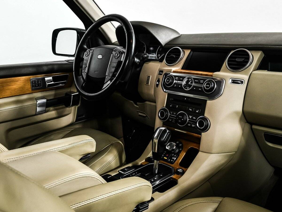 Land Rover Discovery с пробегом — 2011 год. Фото: #8