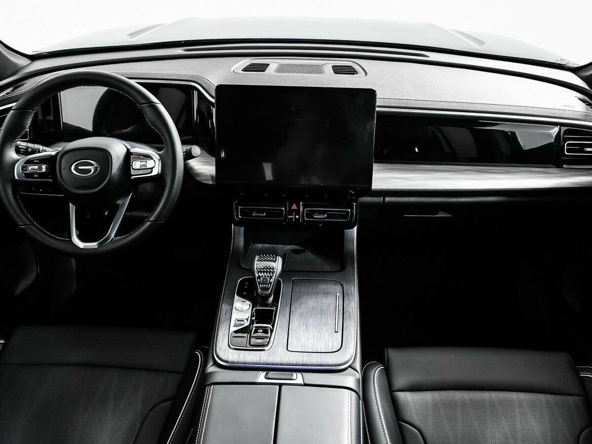 GAC GS8 с пробегом — 2024 год. Фото: #10