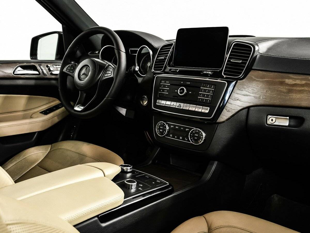 Mercedes-Benz GLS с пробегом — 2016 год. Фото: #8