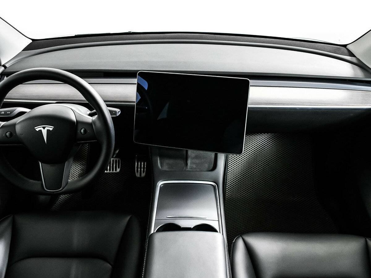 Tesla Model Y с пробегом — 2021 год. Фото: #9