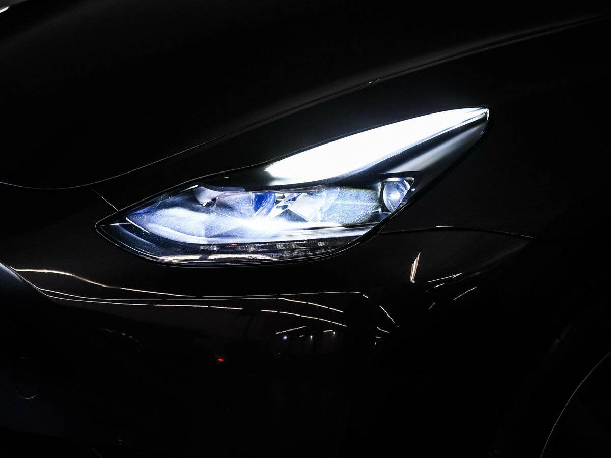 Tesla Model Y с пробегом — 2021 год. Фото: #16