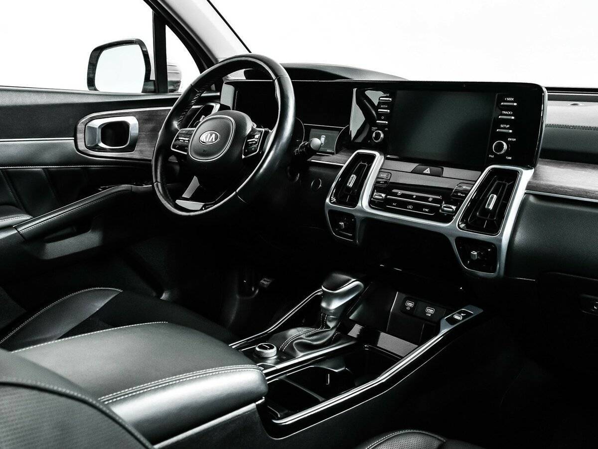 Kia Sorento с пробегом — 2020 год. Фото: #8